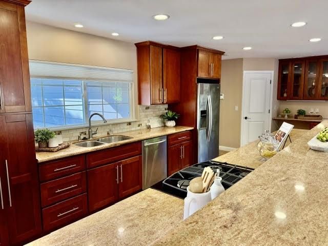 16231 Azalea Way, Los Gatos, CA 95032