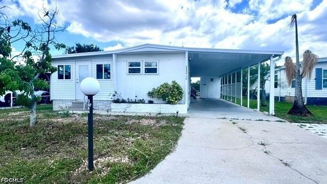 5664 Captain John Smith LOOP, North Fort Myers, FL 33917