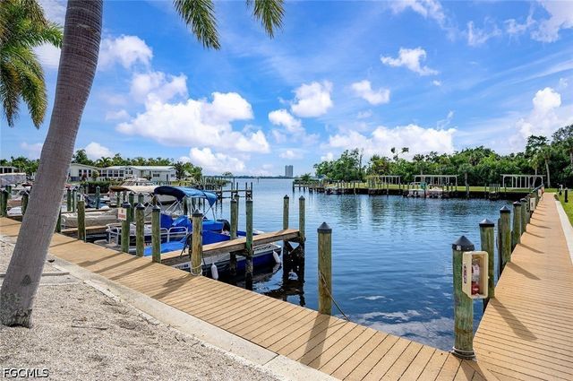 5664 Captain John Smith LOOP, North Fort Myers, FL 33917