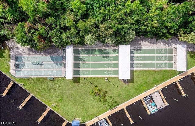 5664 Captain John Smith LOOP, North Fort Myers, FL 33917