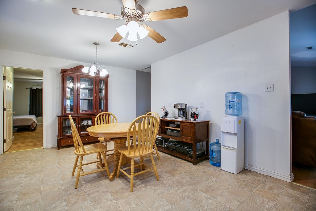 Image 13 of property listing at 4077 Commissioners Lane, San Angelo, TX 76905