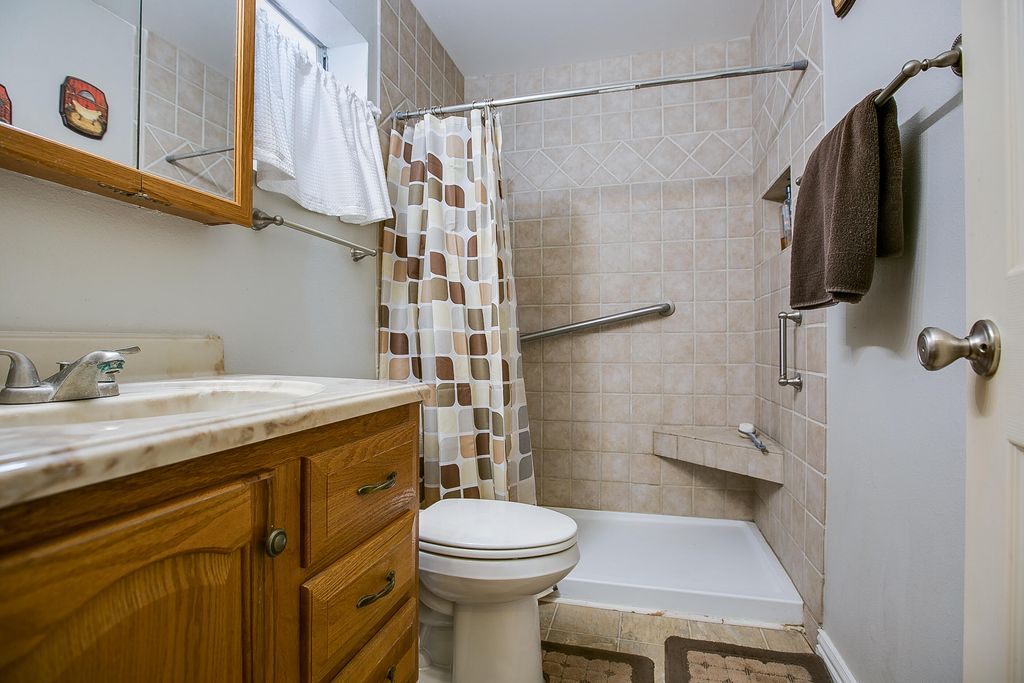 Image 21 of property listing at 4077 Commissioners Lane, San Angelo, TX 76905