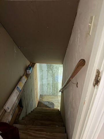 25 Ridlon Rd, Boston, MA 02136