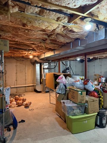 25 Ridlon Rd, Boston, MA 02136