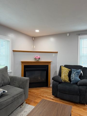 25 Ridlon Rd, Boston, MA 02136