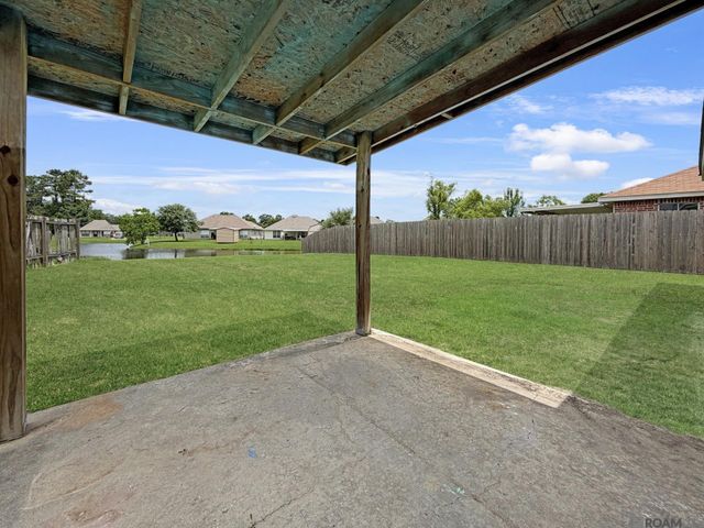 23861 Waterford Ct, Denham Springs, LA 70726