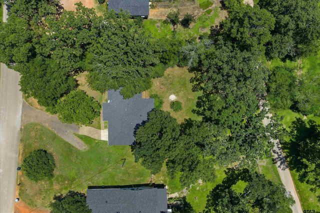 112 Blacknall, Henderson, TX 75652