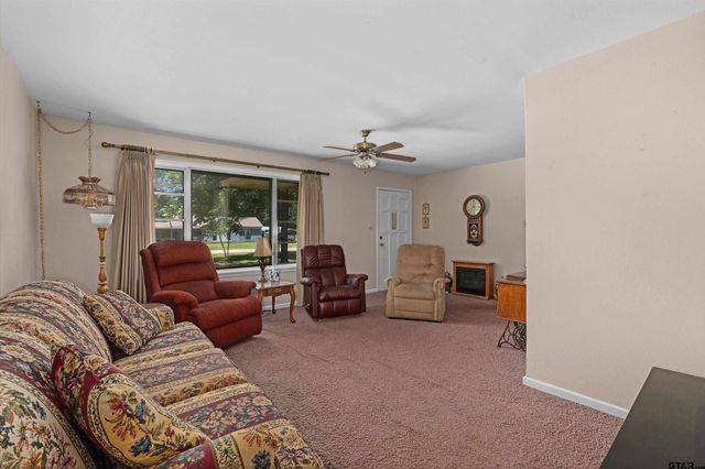 112 Blacknall, Henderson, TX 75652