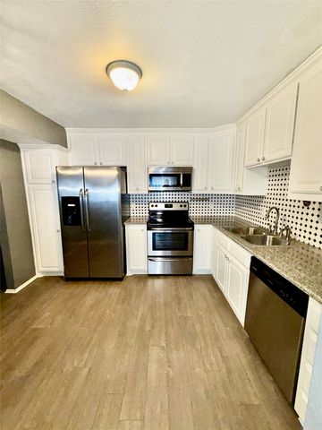 7855 Meadow Park Drive B, Dallas, TX 75230