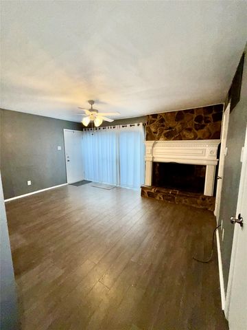 7855 Meadow Park Drive B, Dallas, TX 75230