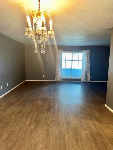 7855 Meadow Park Drive B, Dallas, TX 75230