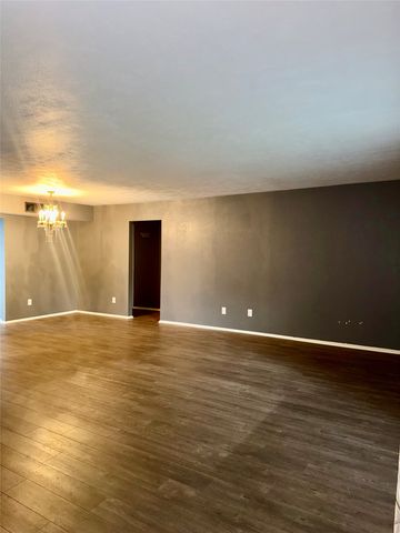 7855 Meadow Park Drive B, Dallas, TX 75230