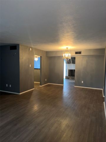 7855 Meadow Park Drive B, Dallas, TX 75230
