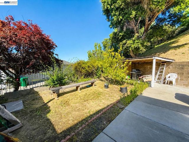 1936 Corte Cruz, Pinole, CA 94564