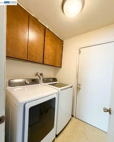 1936 Corte Cruz, Pinole, CA 94564