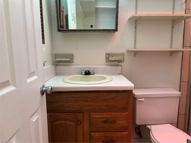 2504 Decathlon CRES, Virginia Beach, VA 23453