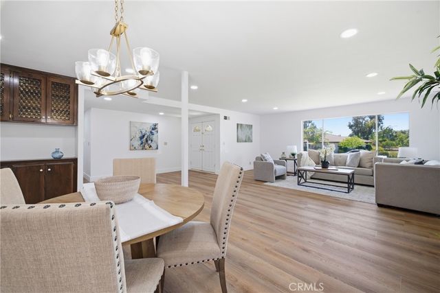 537 Redlands, Claremont, CA 91711