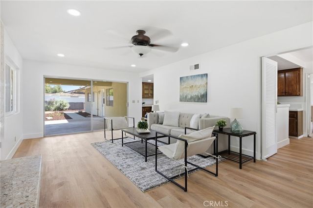 537 Redlands, Claremont, CA 91711