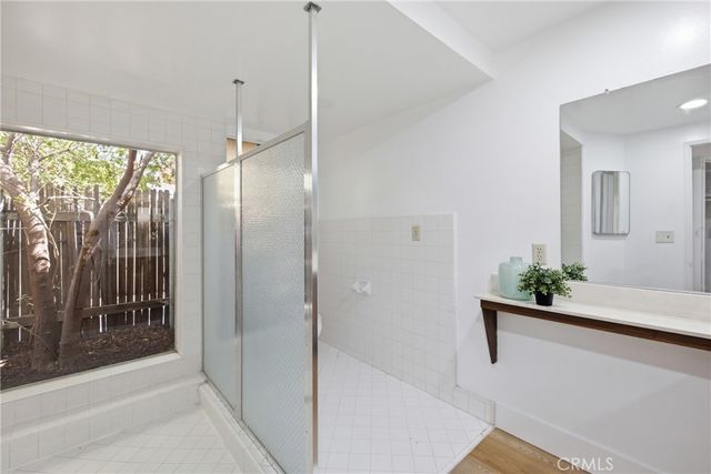 537 Redlands, Claremont, CA 91711