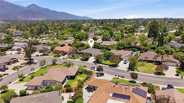 537 Redlands, Claremont, CA 91711