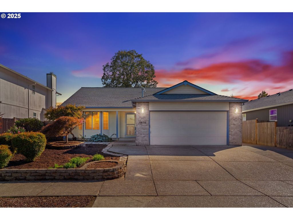 6874 Se ARIEL St, Hillsboro, OR 97123