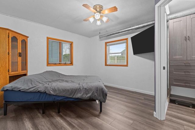 958 COZY LANE, Oshkosh, WI 54901