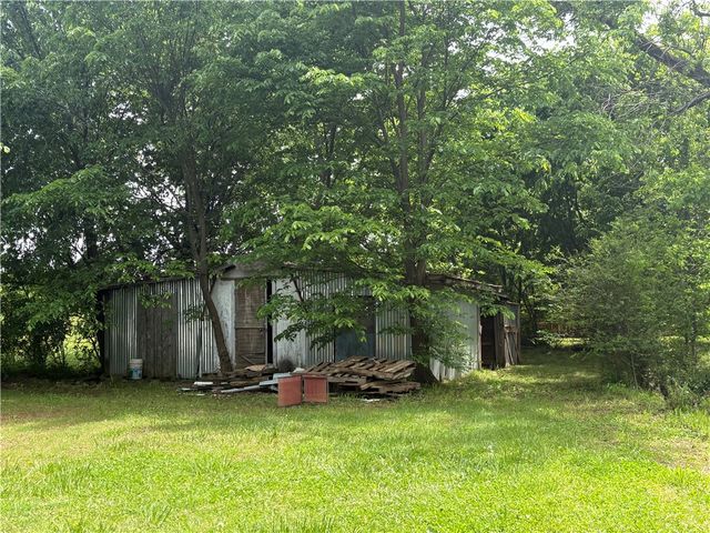 1110 W holt, Lincoln, AR 72744