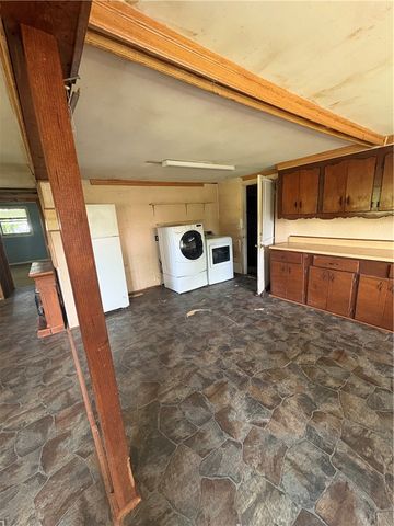 1110 W holt, Lincoln, AR 72744