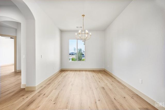 16600 Stone Mill Court, Bakersfield, CA 93314