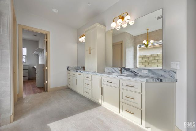 16600 Stone Mill Court, Bakersfield, CA 93314