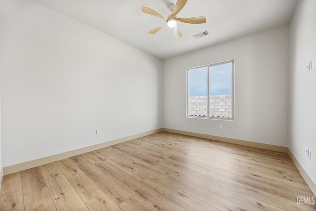 16600 Stone Mill Court, Bakersfield, CA 93314