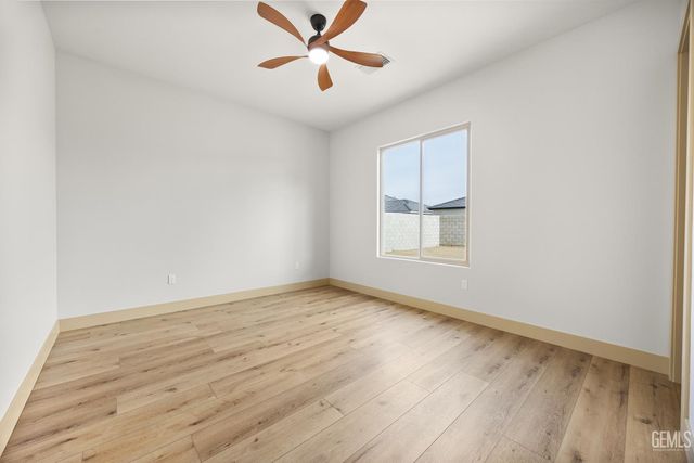 16600 Stone Mill Court, Bakersfield, CA 93314