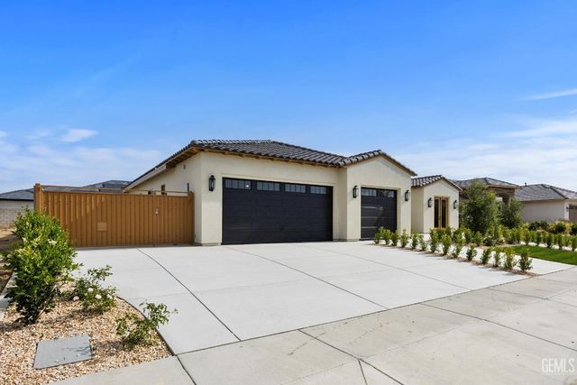 16600 Stone Mill Court, Bakersfield, CA 93314