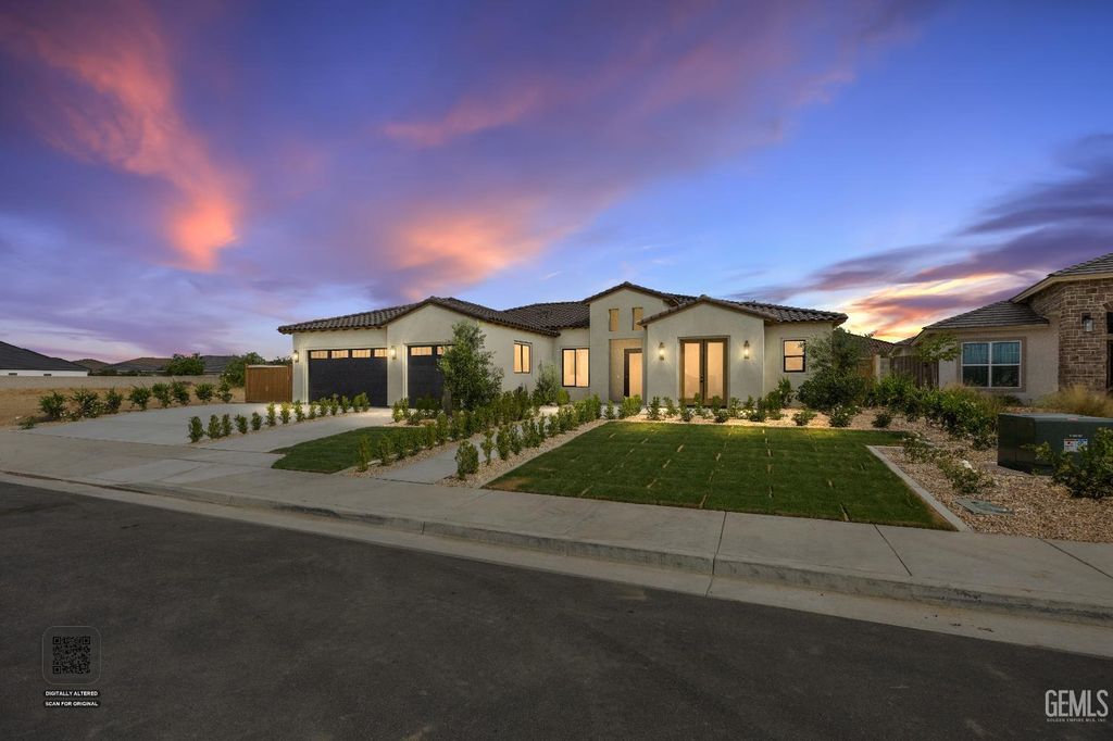 16600 Stone Mill Court, Bakersfield, CA 93314