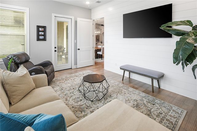 1207 Quarry Oaks Drive, College Station, TX 77845