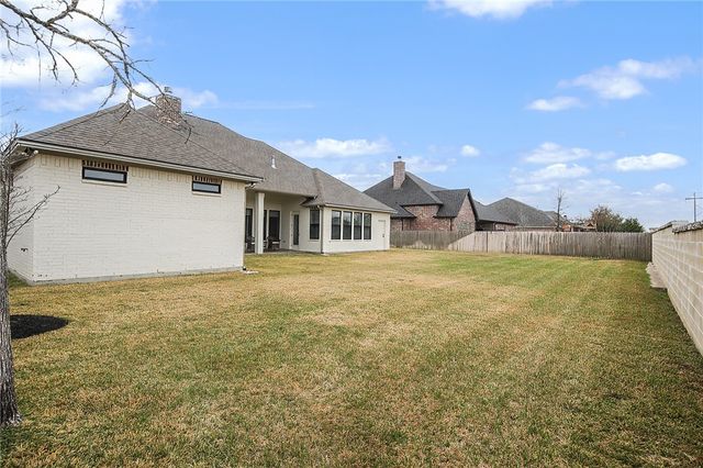 1207 Quarry Oaks Drive, College Station, TX 77845