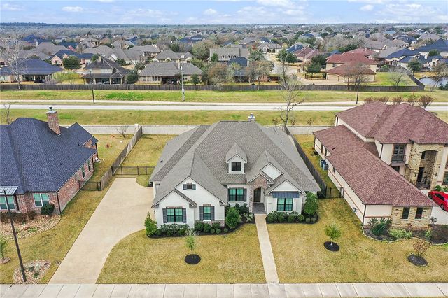 1207 Quarry Oaks Drive, College Station, TX 77845