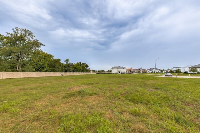 62 Alexandra Way Circle, Richmond, TX 77469