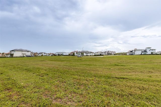 62 Alexandra Way Circle, Richmond, TX 77469