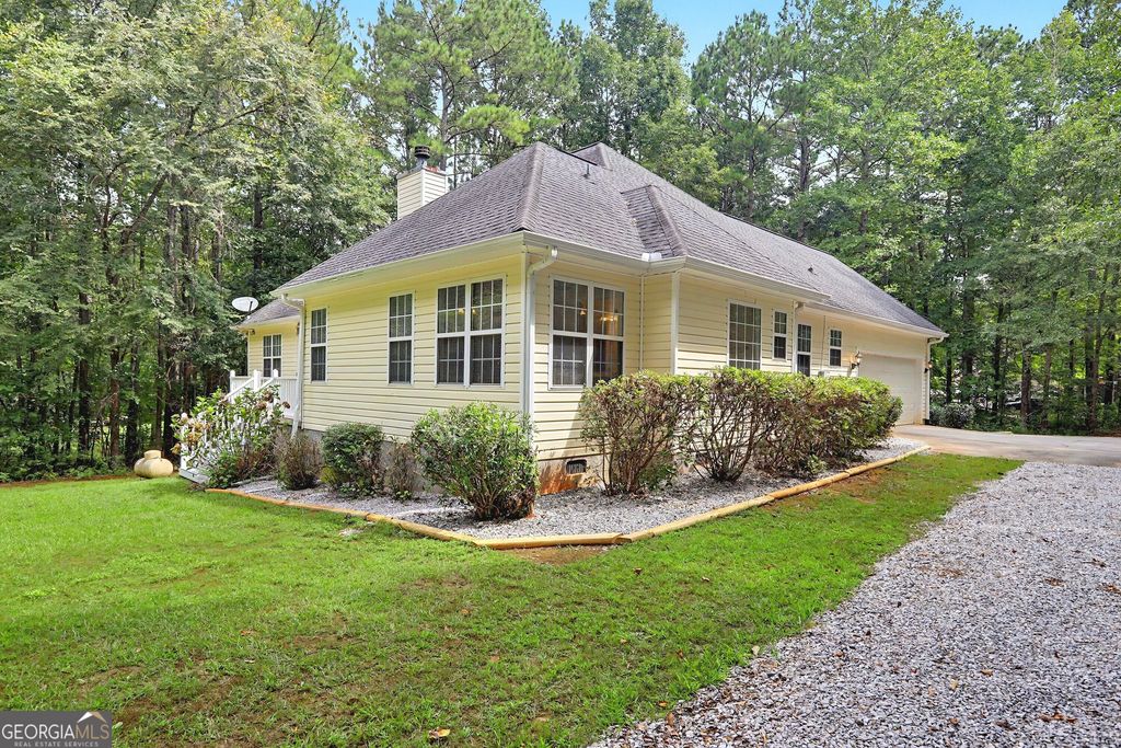 51 Creekwood Drive, Griffin, GA 30223 — photo 4