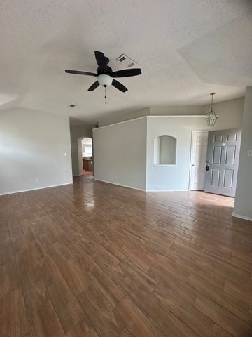 1123 Cavalcade Drive, Grand Prairie, TX 75052