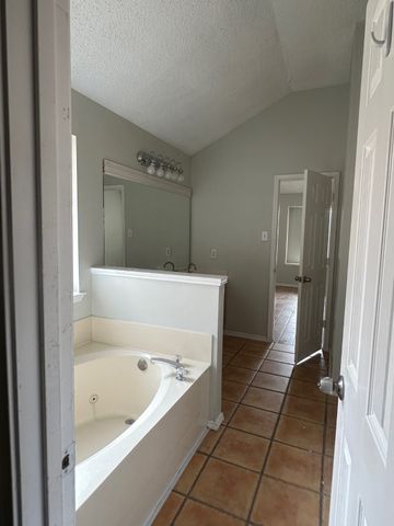 1123 Cavalcade Drive, Grand Prairie, TX 75052