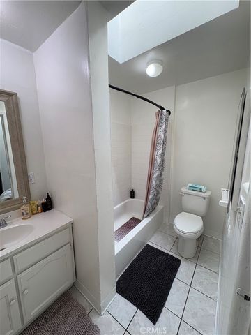 6214 S Western Avenue, Los Angeles, CA 90047