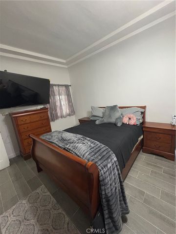 6214 S Western Avenue, Los Angeles, CA 90047