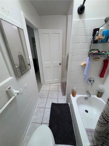 6214 S Western Avenue, Los Angeles, CA 90047