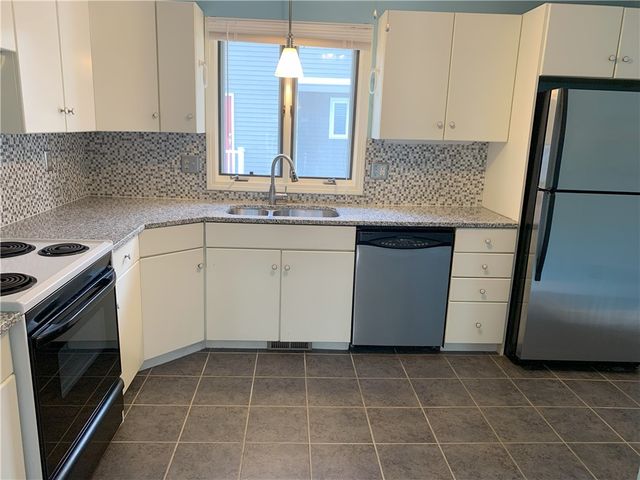 68 Locust Street 7, Providence, RI 02906