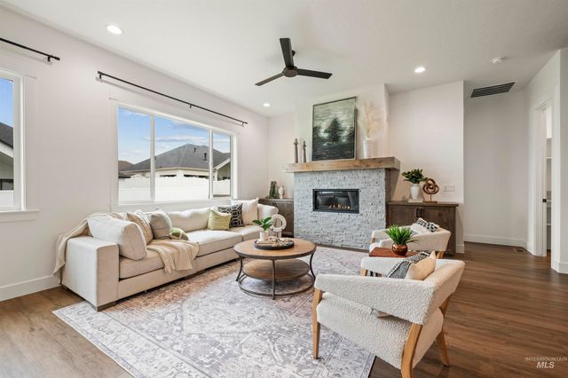 2941 N Staghaven Ave, Star, ID 83669