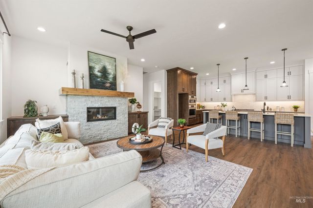 2941 N Staghaven Ave, Star, ID 83669