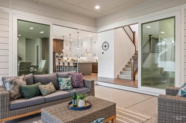 2941 N Staghaven Ave, Star, ID 83669