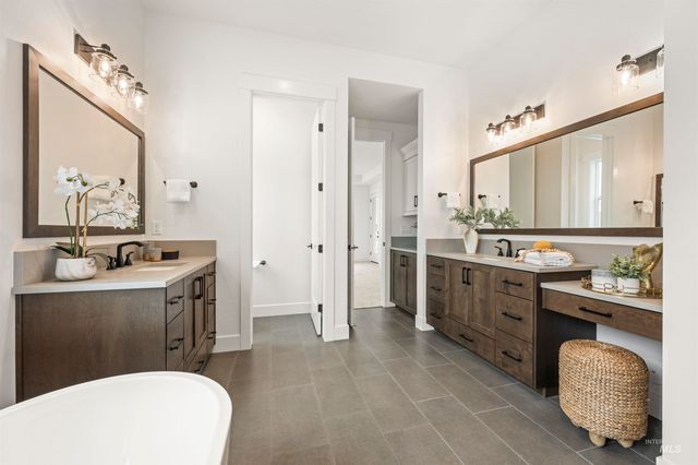 2941 N Staghaven Ave, Star, ID 83669